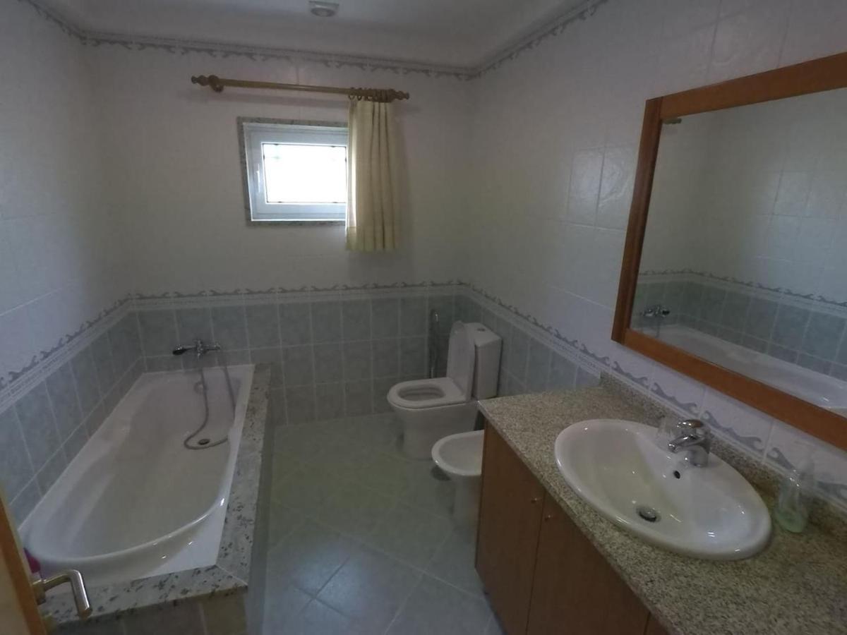 Valadas Guest House Canedo  外观 照片